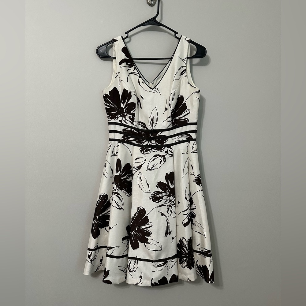 Jessica Howard Floral Dark Brown and White Dress
